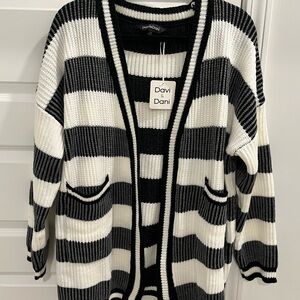DAVI & DANI Black and Cream Striped Open-Front Cardigan